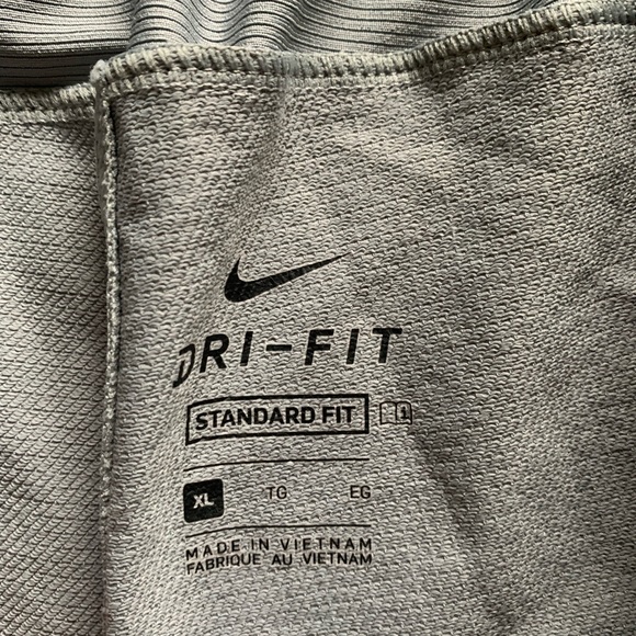 Nike Pro shorts - Picture 2 of 4